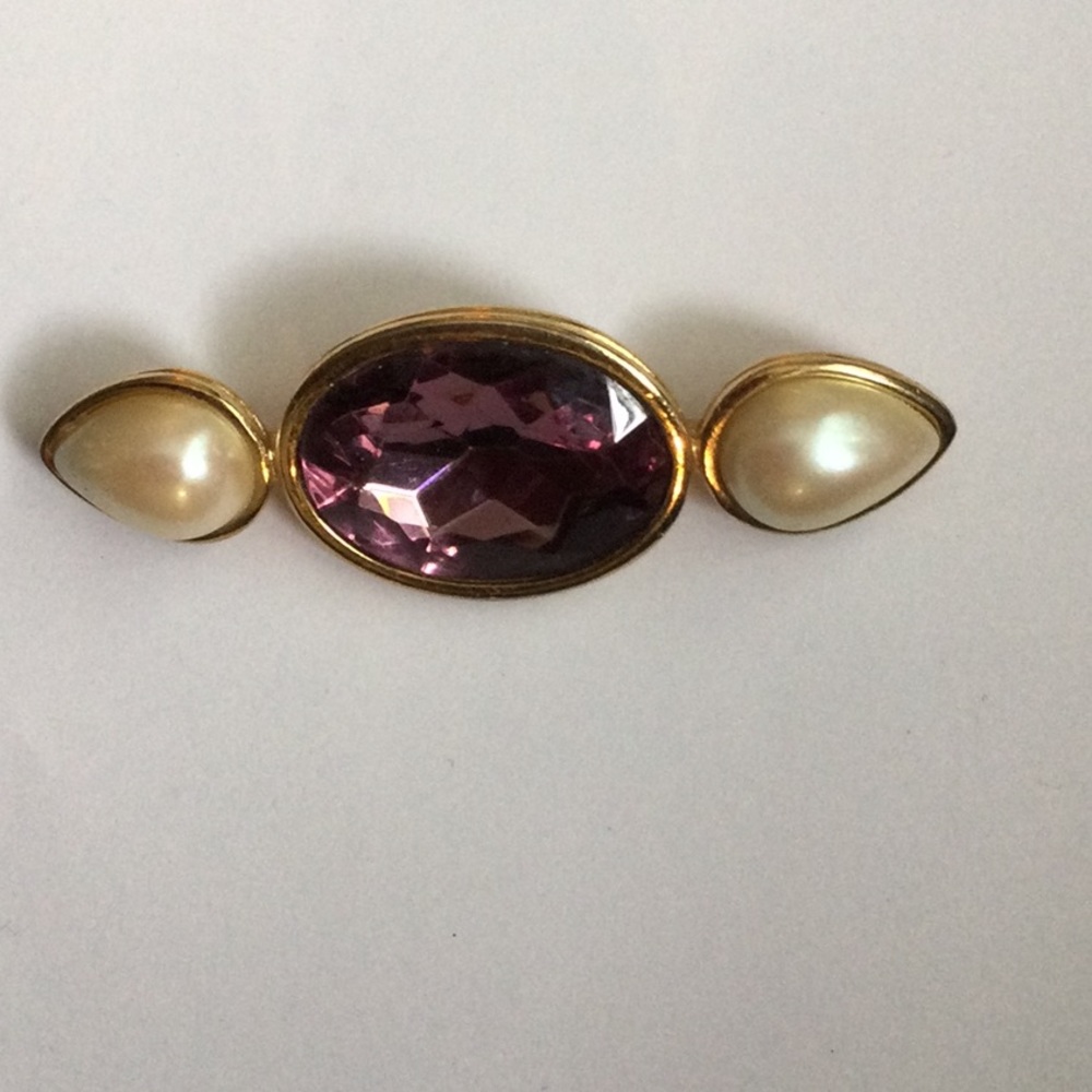1980’s Richelieu Purple and gold toned brooch